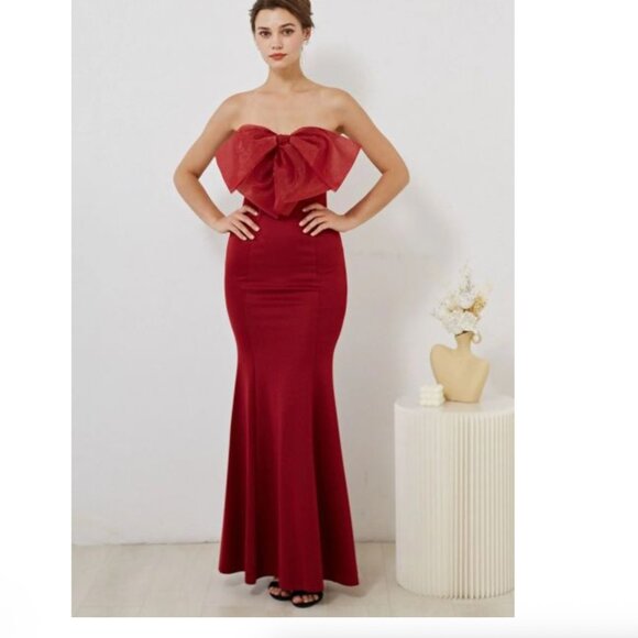 ChicWish Bowknot Strapless Mermaid dress in Burgundy - Picture 1 of 8